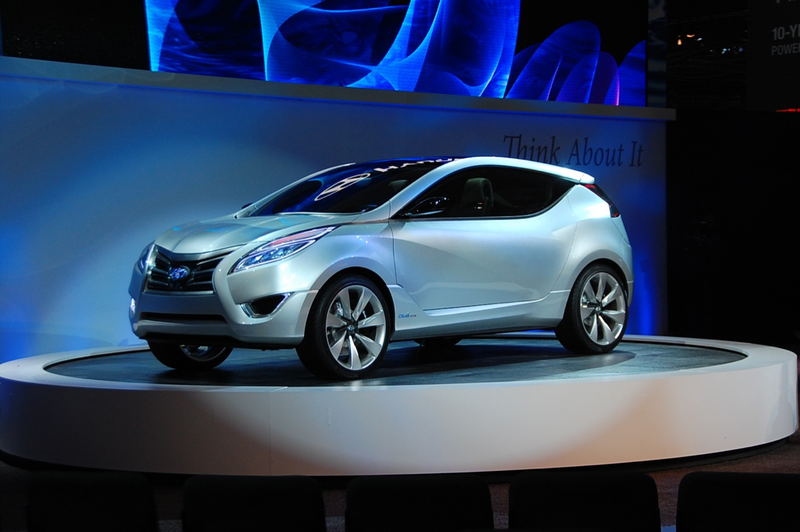 Illustration for article titled Hyundai Nuvis Concept Takes Flight With Massive Gullwing Doors